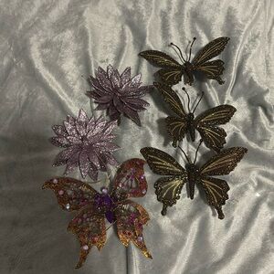 Lot of Christmas ornaments